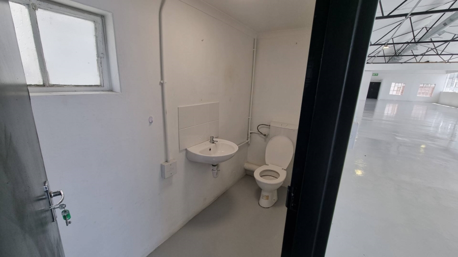 To Let commercial Property for Rent in Woodstock Western Cape